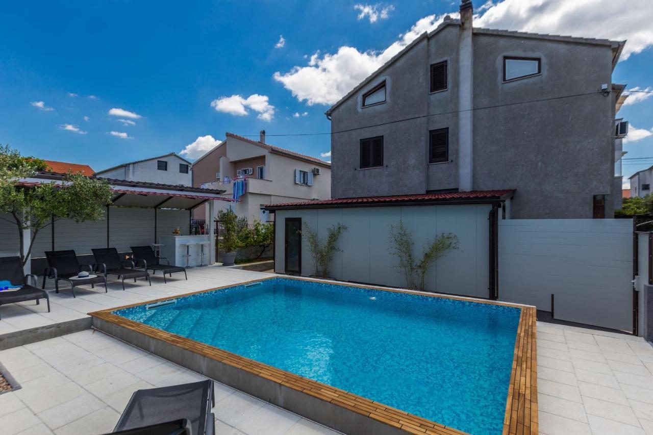 Katina Apartment With Private Pool ザダル エクステリア 写真