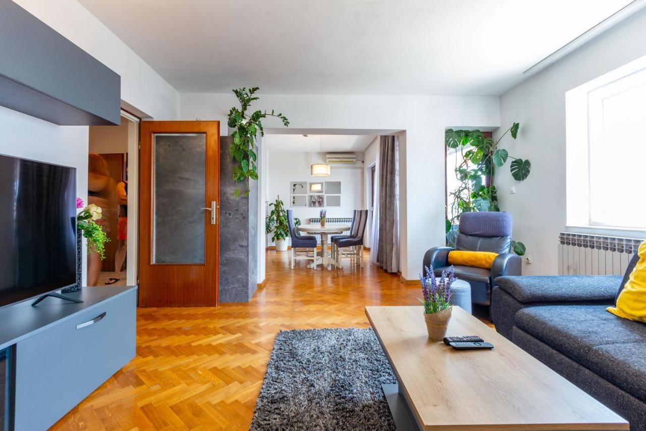 Katina Apartment With Private Pool ザダル エクステリア 写真