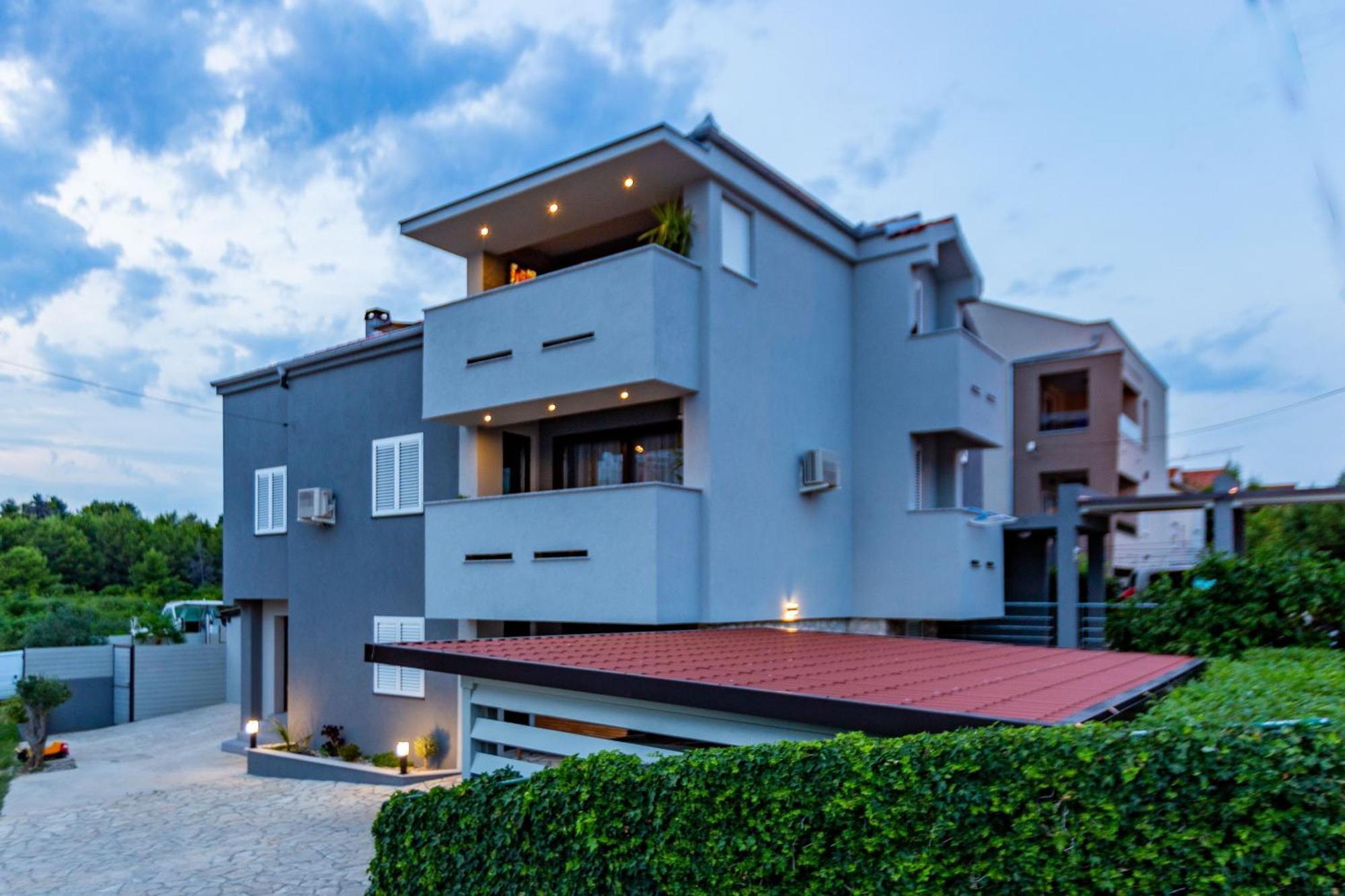 Katina Apartment With Private Pool ザダル エクステリア 写真