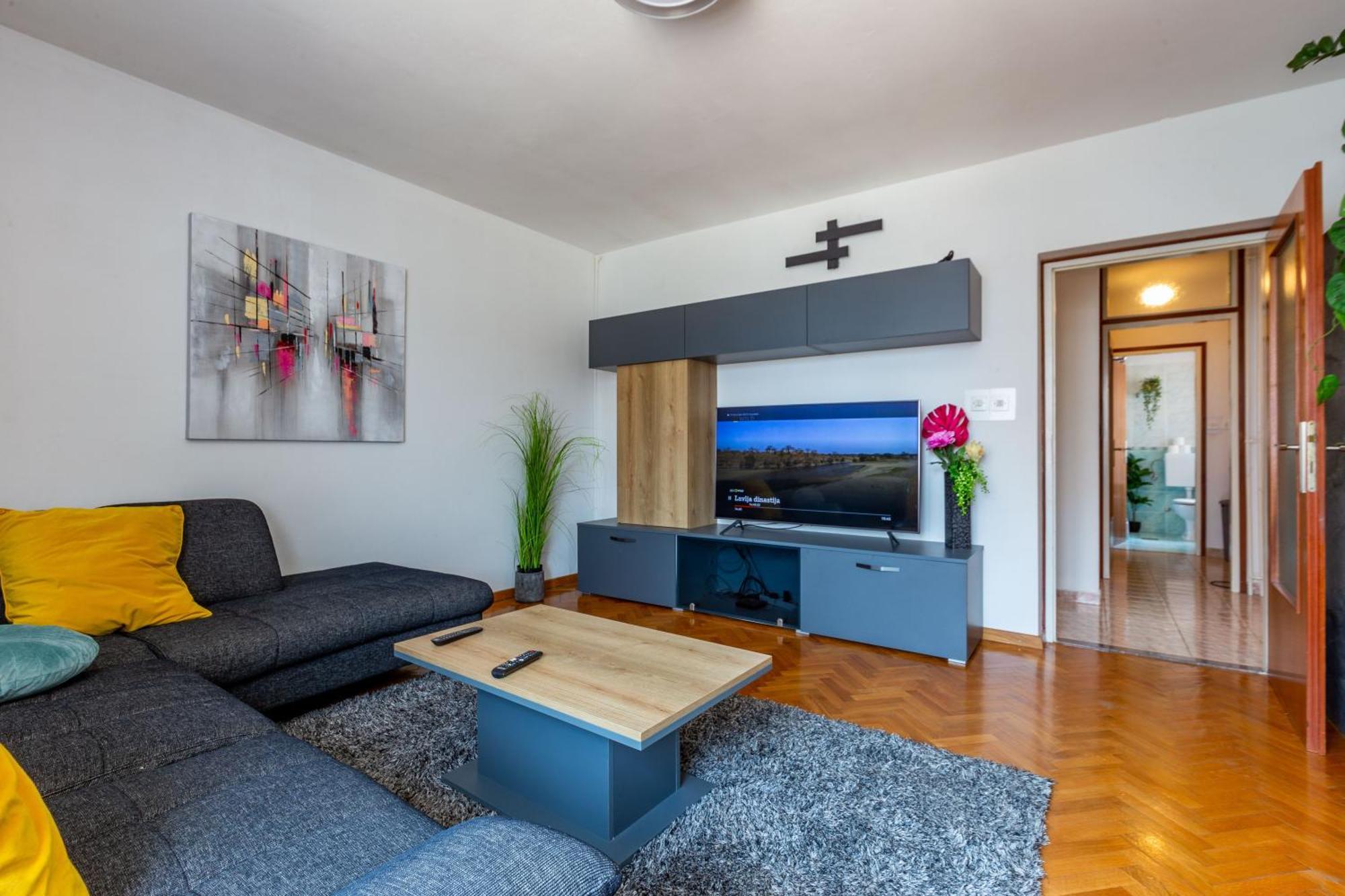 Katina Apartment With Private Pool ザダル エクステリア 写真